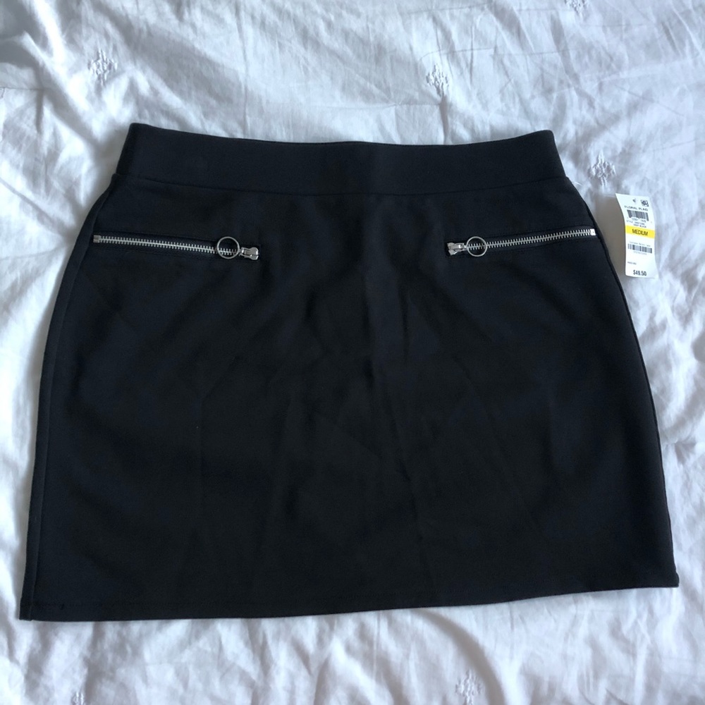 Bar III black skirt